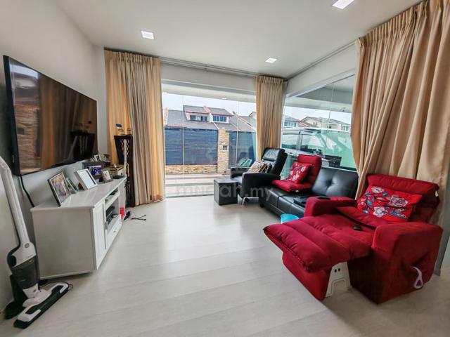 Tabuan Heights 1.5 Storey Terrace โ Newly Renovated for Sale 1
