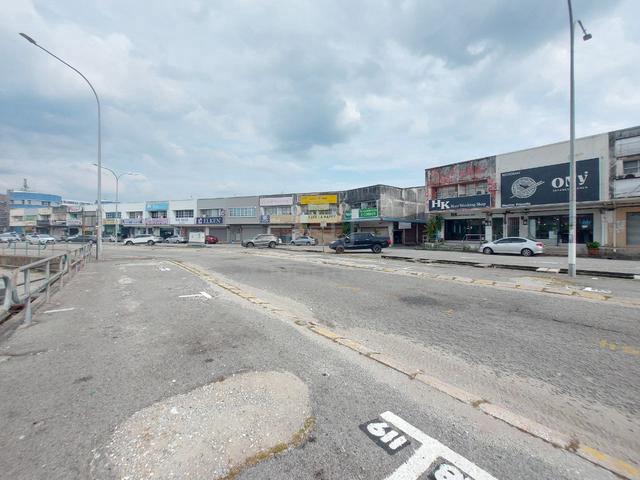 Ipoh Garden Double Storey Shoplot For Rent 4