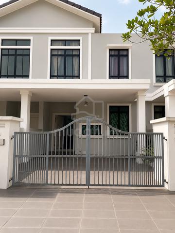 NO AGENT FEE / ECO TROPIC Low Deposit / 4 Bed 3 Bath Almost Fully 1