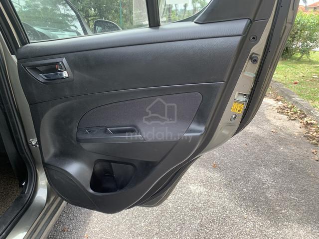 2013 Suzuki SWIFT 1.4 GLX (A) Push Start Keyless - 5