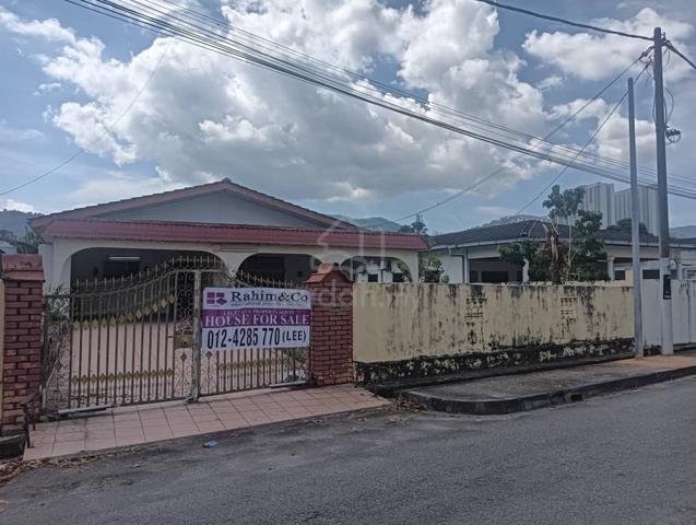 Commercial Potential Bungalow Jalan Sultan Azlan Shah opposite LRT 1