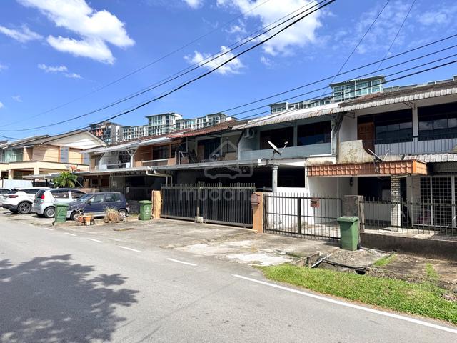 RENOVATED, Double Storey, WAN ALWI 1