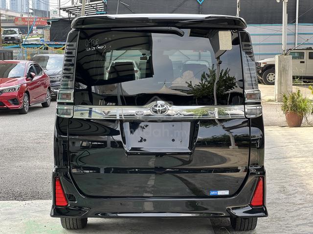 PROMOTION 2021 Toyota VOXY 2.0 ZS KIRAMEKI II MPV - 3