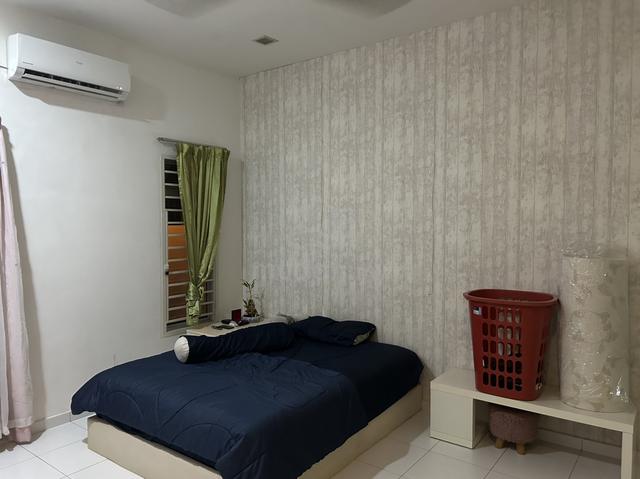 Fully Furnished Master Room + Parking | Setia Eco Garden 1