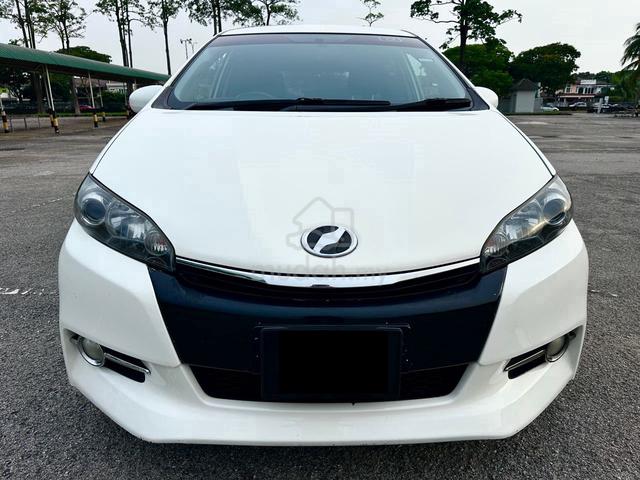 2013 Toyota WISH 1.8 S FACELIFT (A) PADDLE SHIFT - 2
