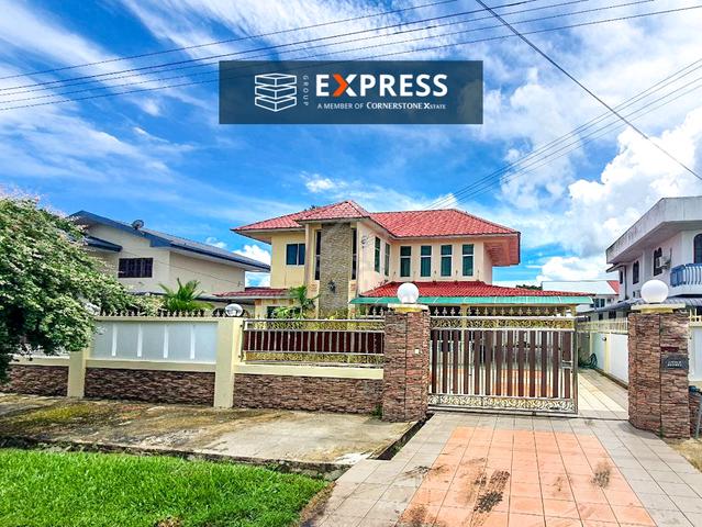 Double Storey Bungalow at Pujut, Miri 1