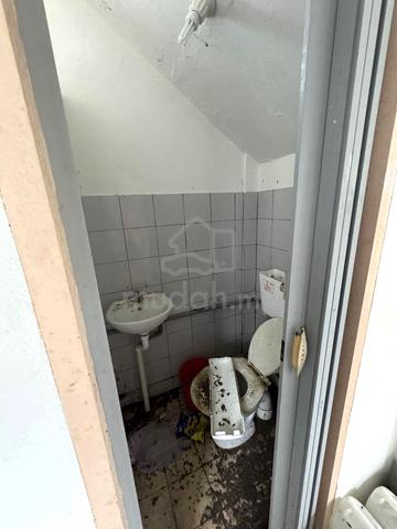 CORNER, Double Storey, BATU 18 4