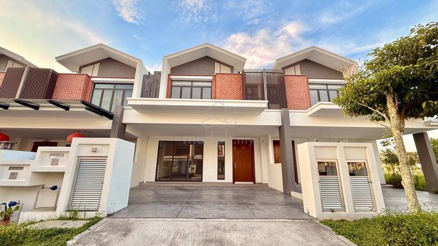 CHEAPEST UNIT ! Double Storey Landed House DANAU EMBUN (JOYA) 1