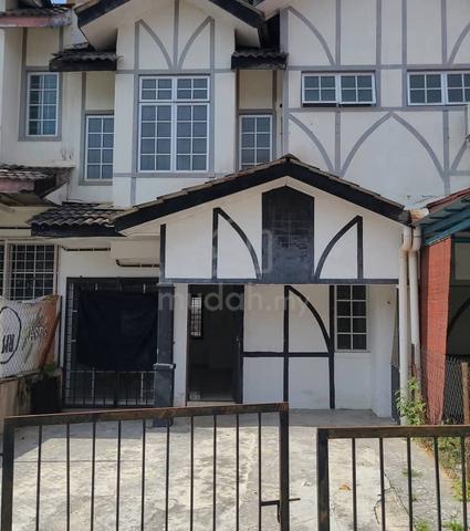 Double storey Terrace House 1