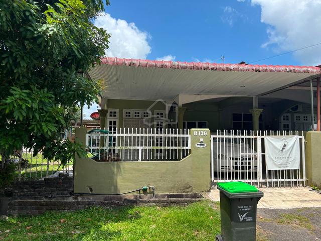 Corner Lot Single Storey Terrace at Taman Desa Meranti 1