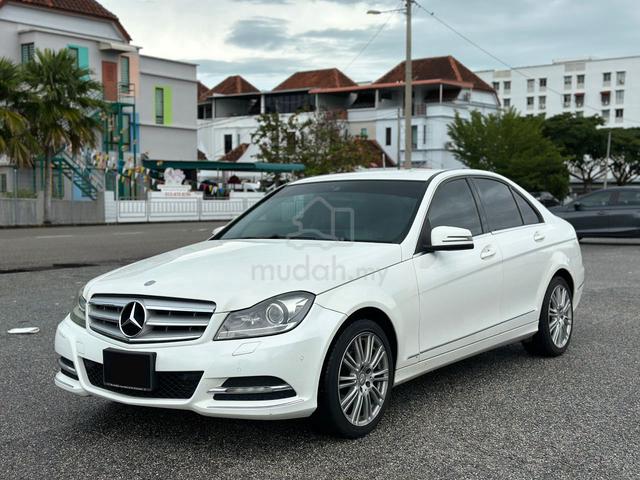 2012 Mercedes Benz C200 CGI BlueEFCY - 1