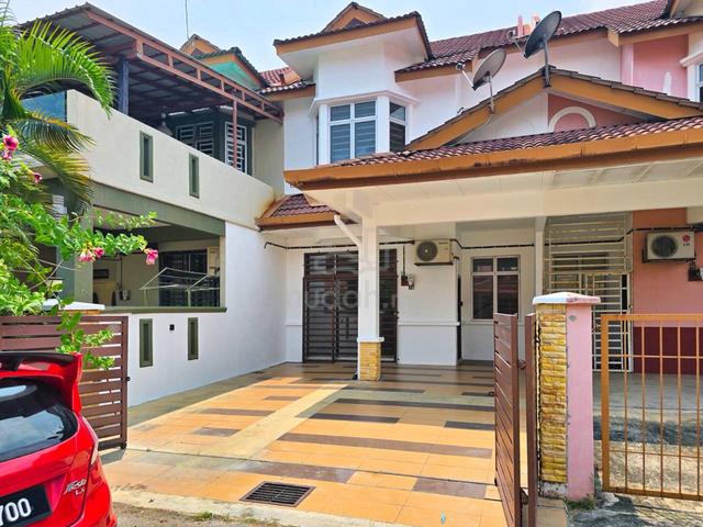 CANTIK RENO+FULL LOAN🔥 Storey Terrace Taman Arked Dengkil Selangor 1