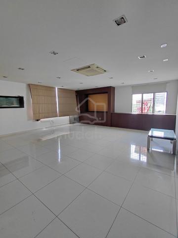 Corner And Intermediate 1st/2nd Floor Office NZX Commercial Centre 1