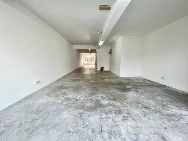 Refurbished Shop Office @ Jalan Singa, Seksyen 20, Shah Alam 1
