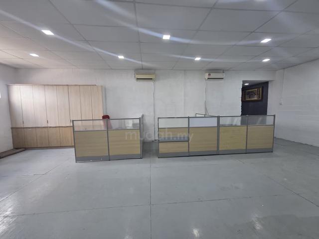 Kajang Utama🔥[CORNER] 1st Floor F/Furnish Office near Kajang 2, Reko 1