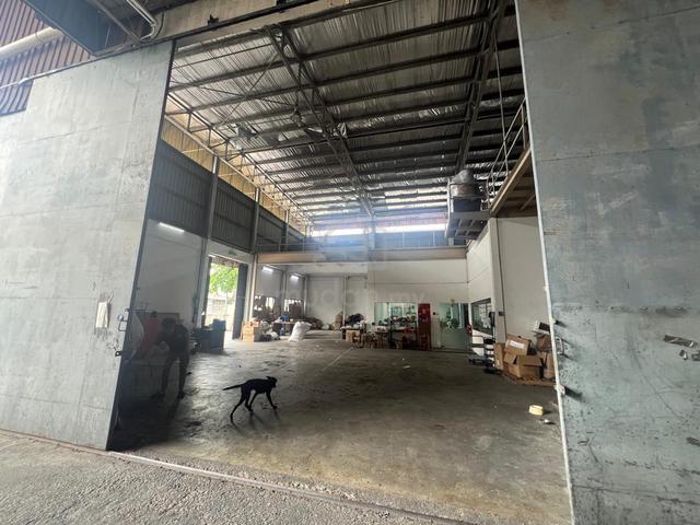 2.5 Storey Semi D factory in Asta Utama, Kajang for rent 3