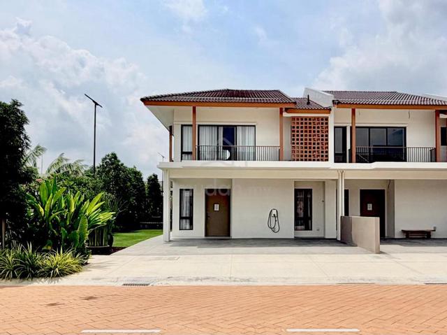 CORNER LOT 2 Storey Terrace Cybersouth, Cyberjaya 1