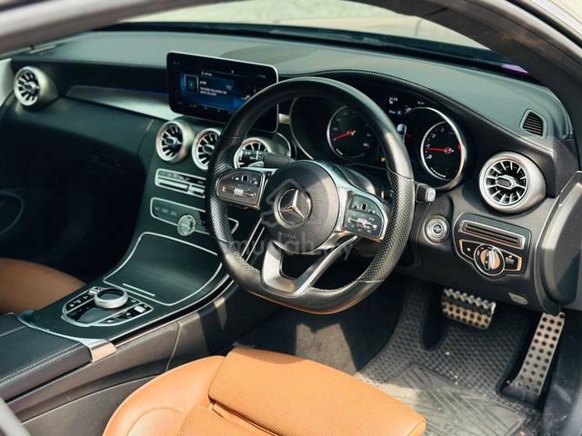 2019 Mercedes Benz C300 2.0 COUPE AMG LINE (CBU) - 3