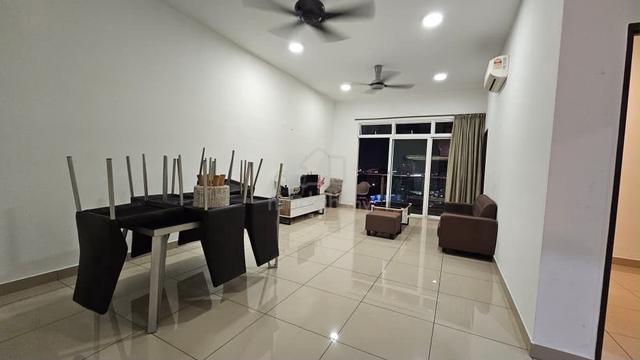 M Condominium @ Larkin 1