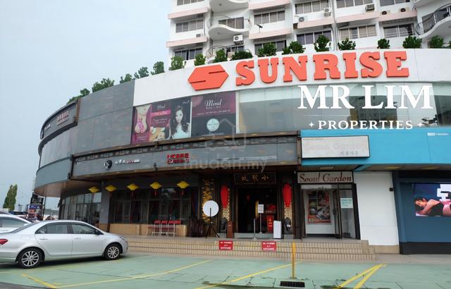 MAINROAD! GURNEY (sunrise Tower) 2000sf commercial title 1