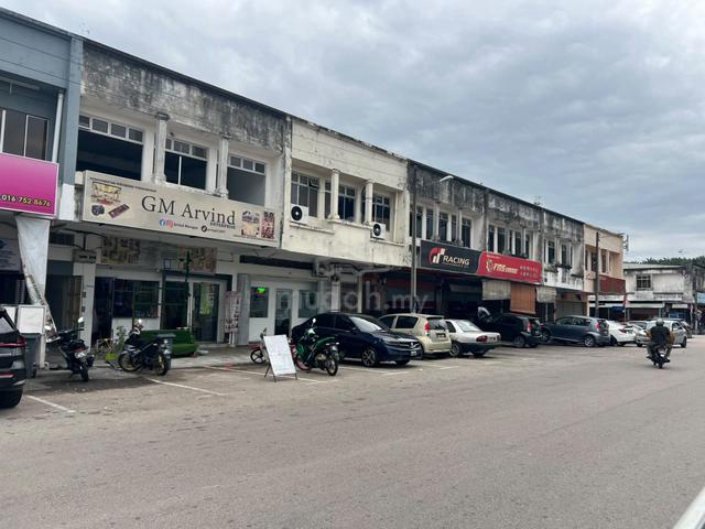 Double Storey Shop Lot For Sale @ Jalan mas Taman Desa kulai 1