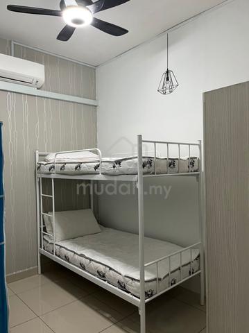 5 mins to CIQ! Downstairs Grocery Mosque Bus-Stand!Medium Room FF Rent 5