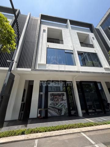 3 Stry Shoplot Vervea Batu Kawan For Sale Suitable Own Use/Set up Ofis 1