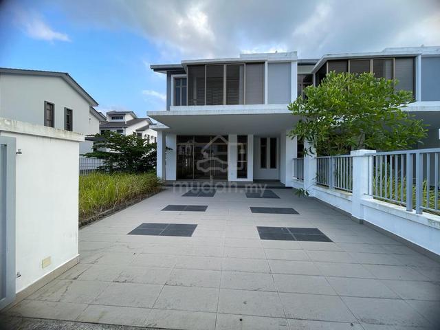 Dsth Rini Homes 7 Endlot 1
