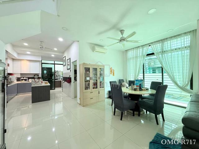 3storey Semi-D Setia Utama 1 5r4b Renovated For Sale 1
