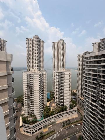Bay Point @ Country Garden Danga Bay 1