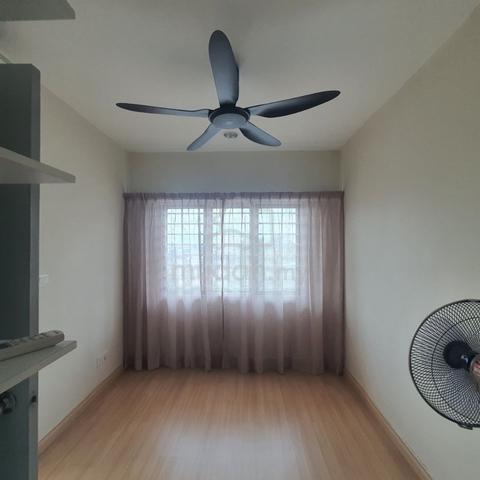 Partially Furnished Hedgeford 10 Residence 2