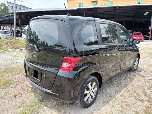 2012 CASH OTR Honda FREED 1.5 (A) - 3
