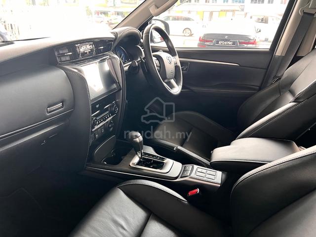 2024 Toyota FORTUNER 2.7 SRZ*LIKE NEW CAR* - 5