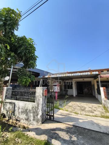 Good Condition, Good Location @ Taman Serom, Tangkak 1