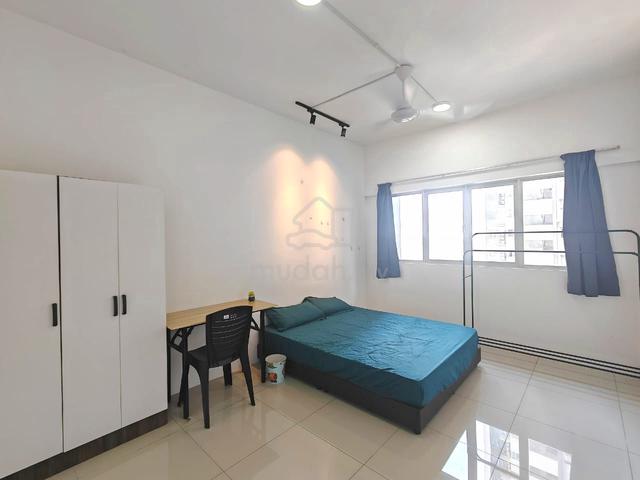 FREE 1 Month - Female Medium Room Mercu Jalil Near pavilion kinrara 1