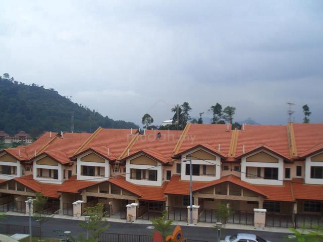Renovated Townhouse Taman Amansiara Selayang 1