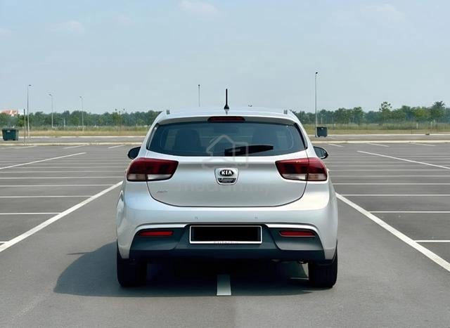 [2017] Kia Rio 1.4 MPI (AT) Facelift C/W Sunroof - 4