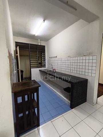 Sri Baiduri Apartment 1