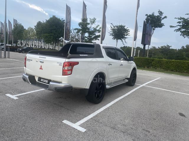 2017 Mitsubishi TRITON 2.4 VGT A/T PREMIUM (A) - 2