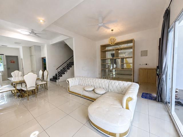 Residency Palma (2-Storey Terrace End Lot) Alma 1