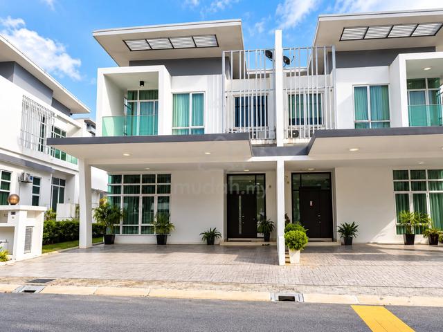 Fully Furnished 2 Storey Semi D Clover Garden Residence, Cyberjaya 1