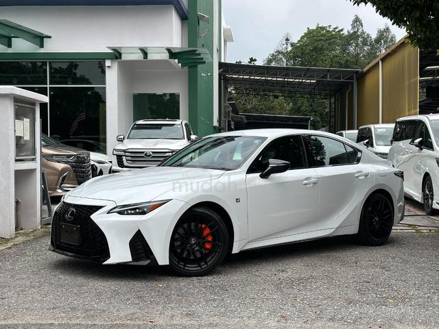 IS 300 2023 Lexus IS300 2.0 F-SPORT MODE BLACK III - 1