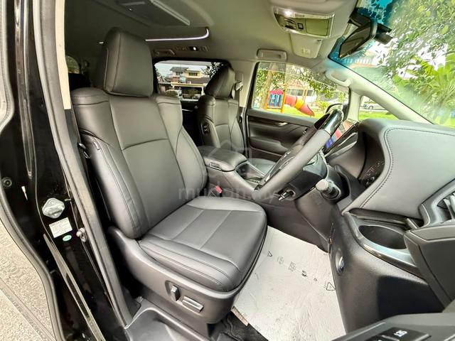 ON THE ROAD 2015 Toyota ALPHARD 2.5 AGH30W (A) - 5