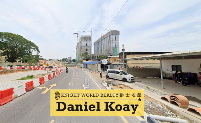 | Face Main Road | 2 Storey Shoplot 5231sf Near Queensbay Mall 1