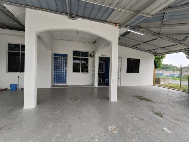 Taman Teratai Single Storey Corner Lot | Quiet Area 1