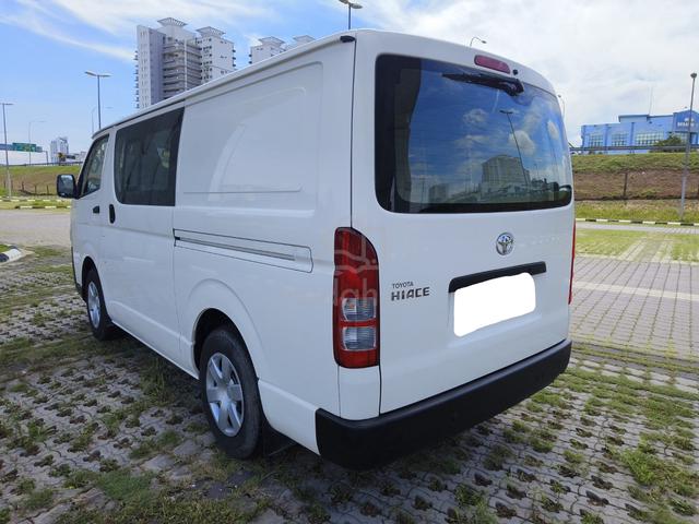 2023 Toyota Hiace 2.5 (M) Semi Panel Van - 4