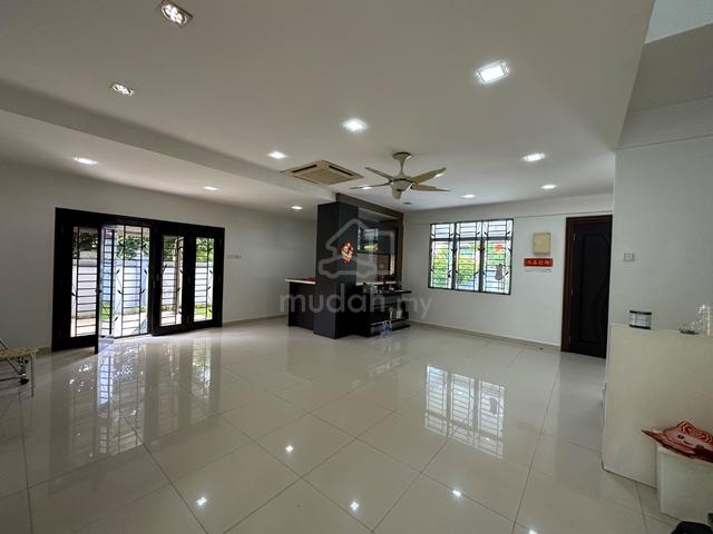 2 Storey Corner lot. Taman Jelok Impiana, Kajang. 1