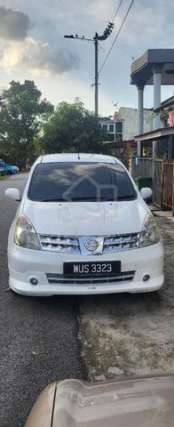 2011 Nissan GRAND LIVINA 1.8 IMPUL (A) - 1