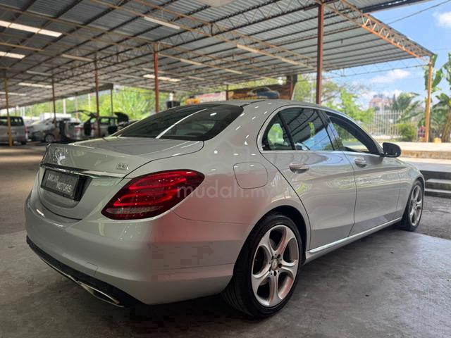 2016 Mercedes Benz C200 AVANTGARDE 2.0 (A) - 4