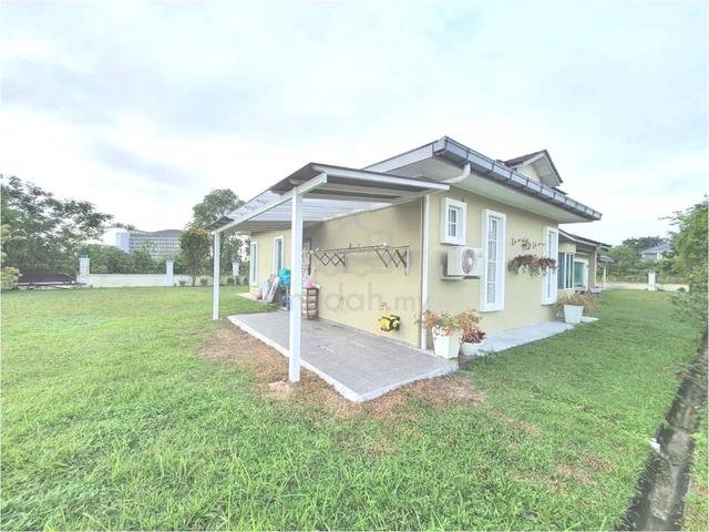 BUNGALOW HOUSE WITH BIG LAND Jalan Desa Palma Nasa City Dato Onn JB 5